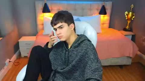 Tommy  online show from March 12, 7:02 am