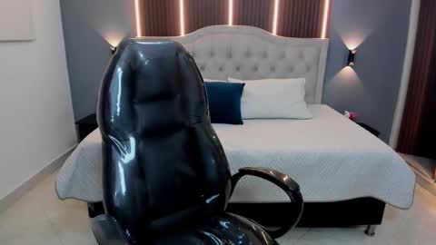 Tommy  online show from December 3, 3:58 am