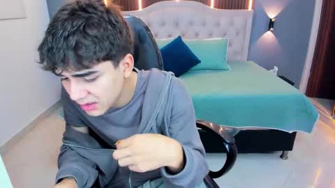 Tommy  online show from March 1, 3:19 am