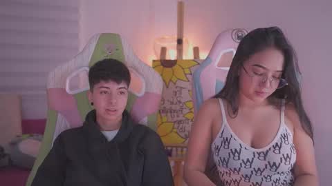 Blue  online show from November 28, 3:04 pm