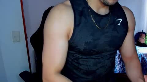 Twitter BreddTommy IG tommy bredd online show from February 11, 8:25 pm