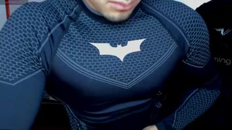 Twitter BreddTommy IG tommy bredd online show from May 26, 7:32 pm