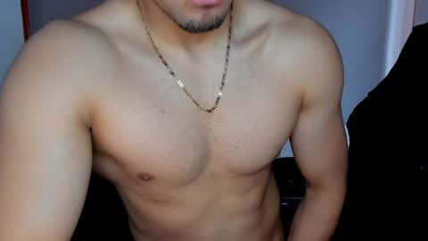 Twitter BreddTommy IG tommy bredd online show from July 21, 2:52 pm