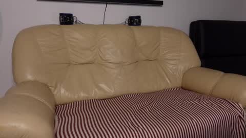 Snapshot of tommy_burnzzz chatting on December 17, 2:01 am tommy burnzzz online show from December 17, 2:01 am