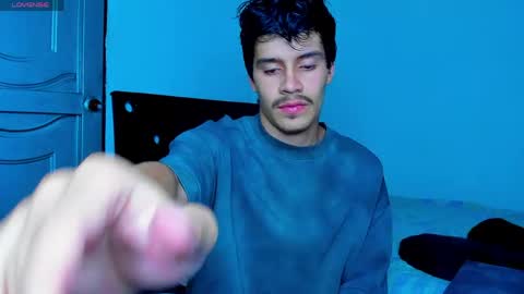 Snapshot of tommy_carlos chatting on May 28, 1:58 am online show from May 28, 1:58 am