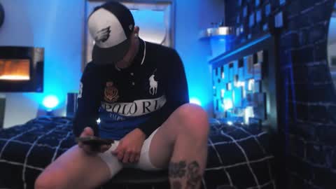 Tommy online show from December 2, 6:19 am