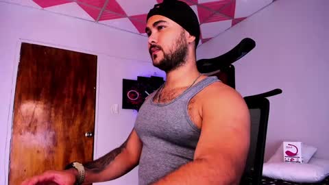 tommy_sccott online show from December 28, 3:47 am