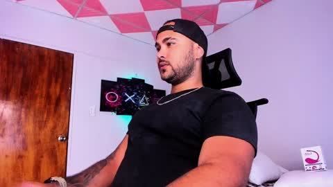 tommy_sccott online show from January 9, 3:58 am