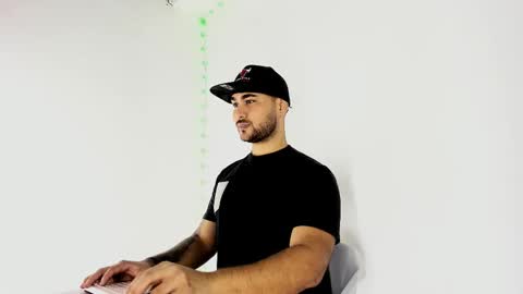 tommy_sccott online show from September 13, 11:04 pm