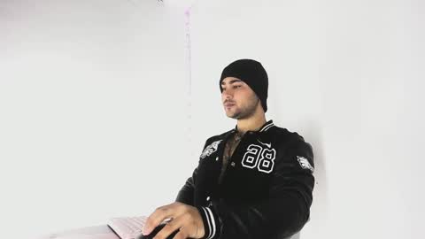 tommy_sccott online show from September 30, 10:48 pm