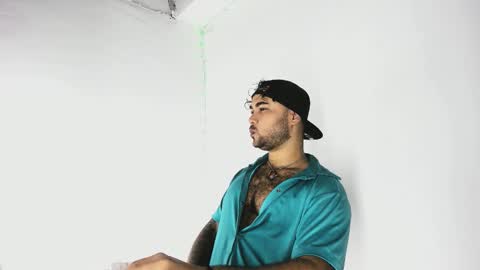 tommy_sccott online show from October 13, 10:43 pm