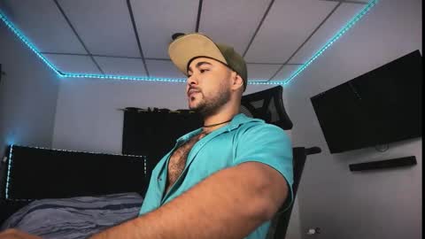 tommy_sccott online show from March 7, 11:35 pm