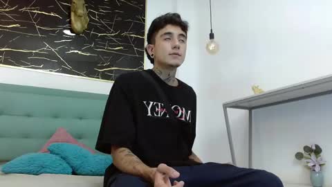 tommy_will online show from March 17, 3:55 am