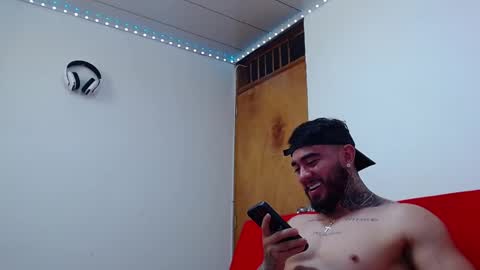 Steven online show from February 13, 6:59 pm