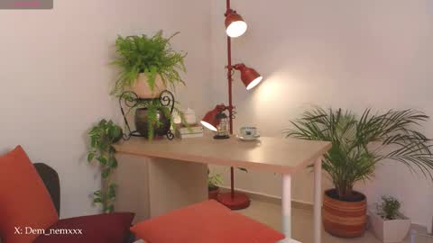 Snapshot of tommyfoxboy chatting on February 4, 1:50 pm Tommy Foxboy online show from February 4, 1:50 pm