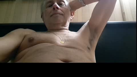 Snapshot of tommylecock chatting on February 3, 10:25 am tommylecock online show from February 3, 10:25 am