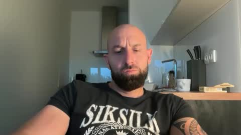 Thomas Fit online show from September 10, 4:29 pm