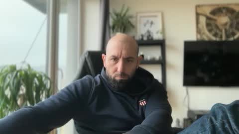 Thomas Fit online show from December 19, 8:21 am