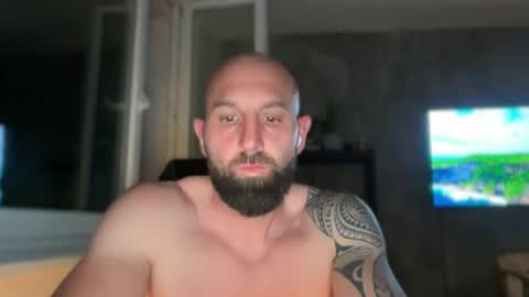 Snapshot of tommyx01 chatting on May 27, 8:39 pm Thomas Fit online show from May 27, 8:39 pm