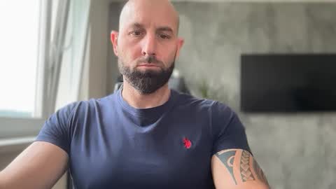 Snapshot of tommyx01 chatting on June 10, 8:13 am Thomas Fit online show from June 10, 8:13 am