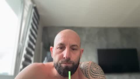 Snapshot of tommyx01 chatting on July 5, 4:25 pm Thomas Fit online show from July 5, 4:25 pm