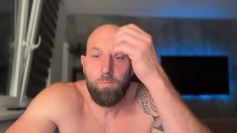 Snapshot of tommyx01 chatting on July 7, 8:13 pm Thomas Fit online show from July 7, 8:13 pm