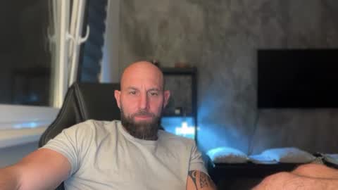 Snapshot of tommyx01 chatting on July 20, 9:06 pm Thomas Fit online show from July 20, 9:06 pm