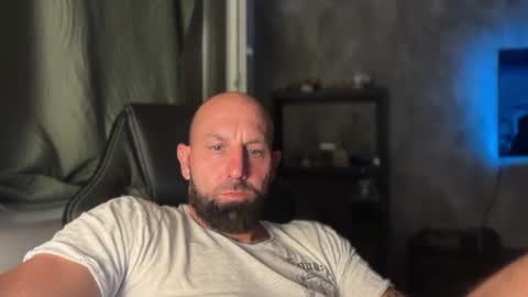 Snapshot of tommyx01 chatting on July 25, 9:01 pm Thomas Fit online show from July 25, 9:01 pm