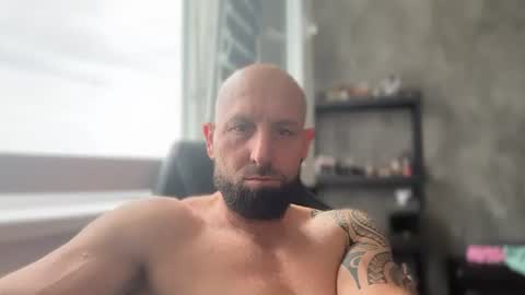 Snapshot of tommyx01 chatting on August 6, 9:00 am Thomas Fit online show from August 6, 9:00 am