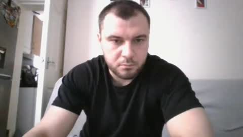 tommyy19901 online show from March 1, 4:33 pm