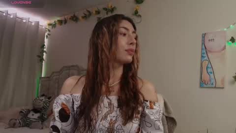 leyla  online show from November 23, 1:55 pm