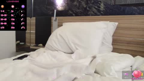 Snapshot of tompep75 chatting on December 9, 11:03 pm Tompep93 online show from December 9, 11:03 pm