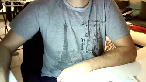 Snapshot of tomtom02029 chatting on December 13, 9:52 pm Tom online show from December 13, 9:52 pm