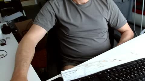 Tom online show from April 28, 9:47 am