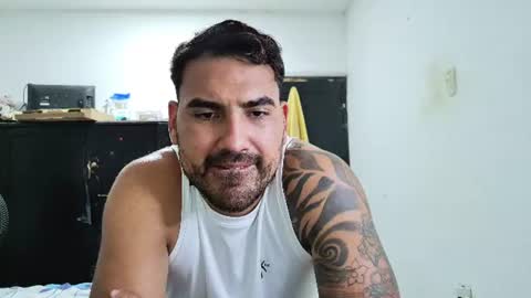 Snapshot of tomy_johnson2 chatting on June 20, 6:44 pm Tomas jhonson online show from June 20, 6:44 pm