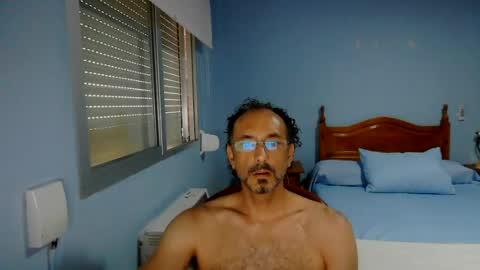 Snapshot of ton123456_ chatting on July 6, 12:24 pm ton123456_ online show from July 6, 12:24 pm