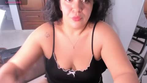 Snapshot of ton_amourrx chatting on July 17, 10:55 am lady blue online show from July 17, 10:55 am