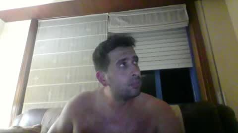 Snapshot of toni640128 chatting on July 11, 11:28 pm toni640128 online show from July 11, 11:28 pm