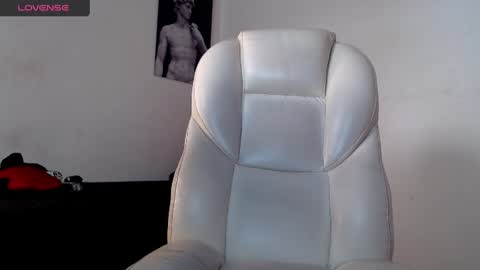 TONI BELMONT online show from January 12, 6:05 pm