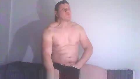 Snapshot of tonny54880 chatting on December 25, 9:54 pm tonny54880 online show from December 25, 9:54 pm