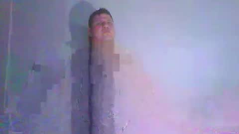 Snapshot of tonny54880 chatting on January 11, 11:02 pm tonny54880 online show from January 11, 11:02 pm