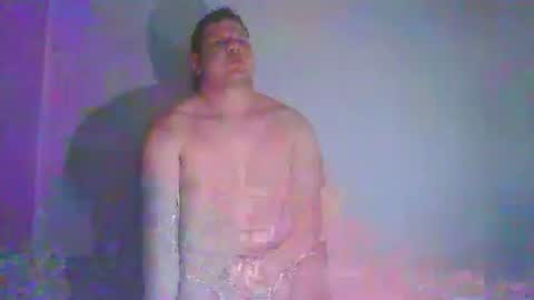 Snapshot of tonny54880 chatting on January 13, 9:20 pm tonny54880 online show from January 13, 9:20 pm