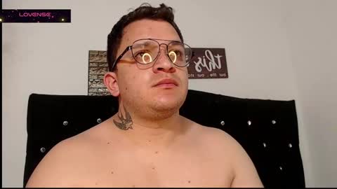 Snapshot of tonny_landri chatting on January 14, 5:30 am Tonny Landri online show from January 14, 5:30 am