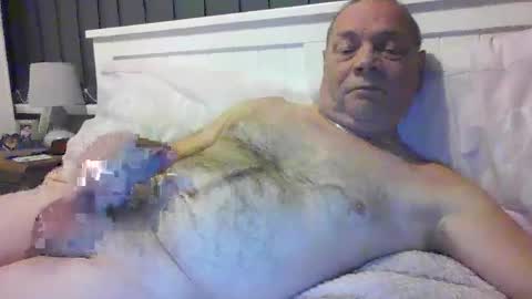 Snapshot of tony14712 chatting on December 28, 6:08 pm tony14712 online show from December 28, 6:08 pm