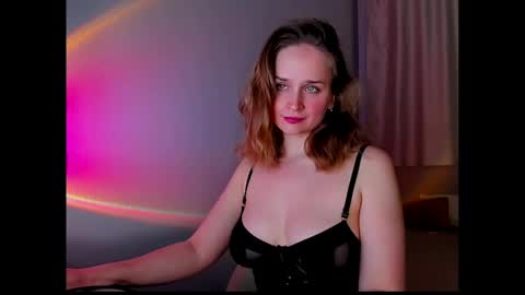 Snapshot of tony_and_alice chatting on May 18, 8:03 pm Tony and Alice online show from May 18, 8:03 pm