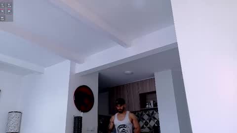 tony muscle1 online show from November 30, 9:30 pm