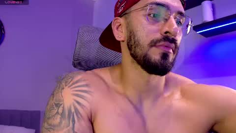 Snapshot of tony_muscle1 chatting on July 30, 7:02 pm tony muscle1 online show from July 30, 7:02 pm