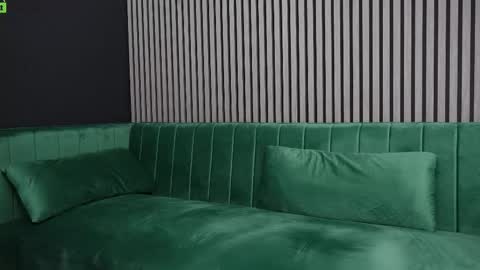 Snapshot of tony_storm chatting on December 14, 2:11 pm Tony online show from December 14, 2:11 pm