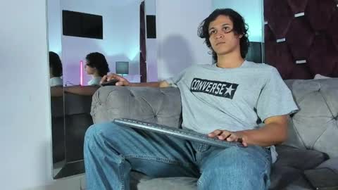 Tony Benedetti online show from April 25, 9:23 pm