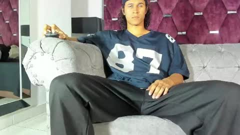 Tony Benedetti online show from May 18, 7:31 pm